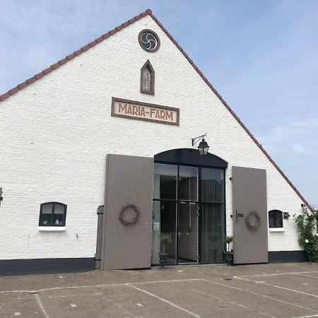 Mariafarm Bed & Breakfast Zevenbergen Bagian luar foto