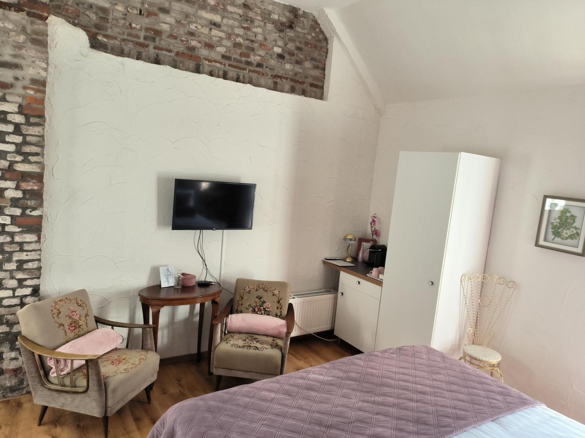 Mariafarm Bed & Breakfast Zevenbergen Bagian luar foto